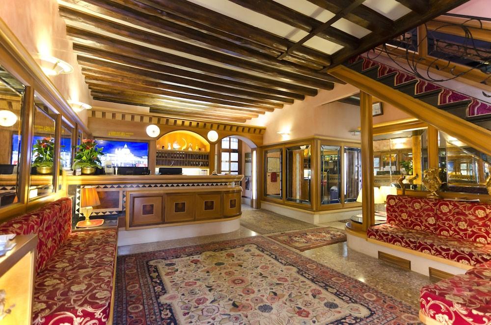 Messner Palace Venice Exterior photo